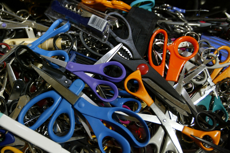 Illustration for article titled The Extraordinary Evolution of Scissors